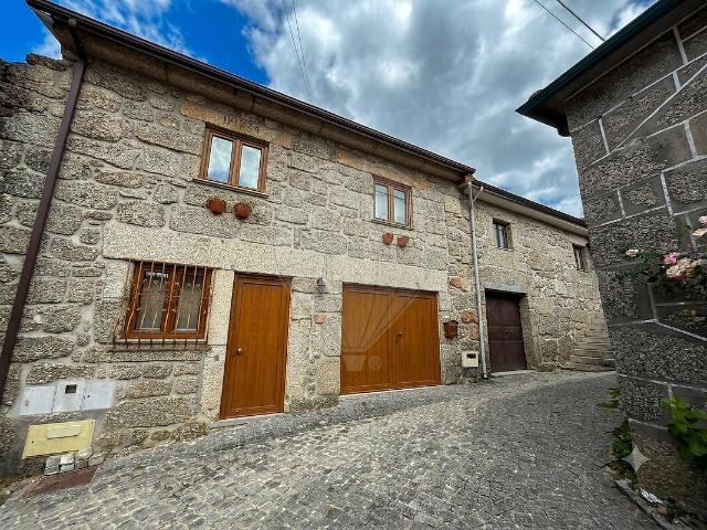 Moradia T3 à venda em Covide São Mamede, Terras de Bouro RE/MAX Portugal