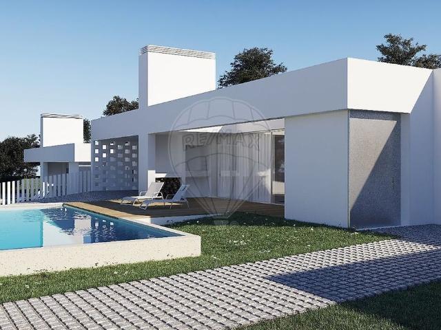 Moradia T3 à venda em Coimbrão, Leiria RE/MAX Portugal