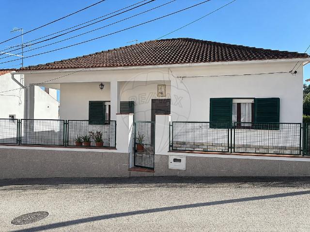 Moradia T3 à venda em Coruche, Coruche RE/MAX Portugal
