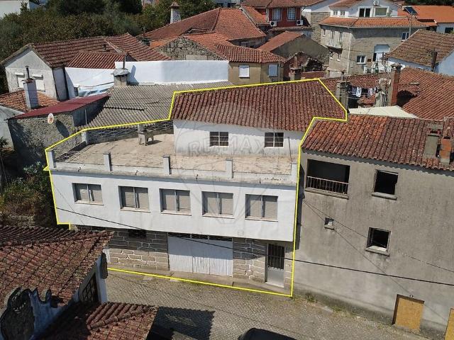 Moradia T3 à venda em Cabanas de Viriato, Carregal do Sal RE/MAX Portugal