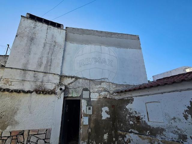 Moradia T3 à venda em Caia, São Pedro e Alcáçova, Elvas RE/MAX Portugal