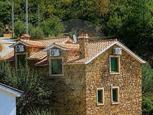 Moradia T3 à venda em Cambas, Oleiros RE/MAX Portugal