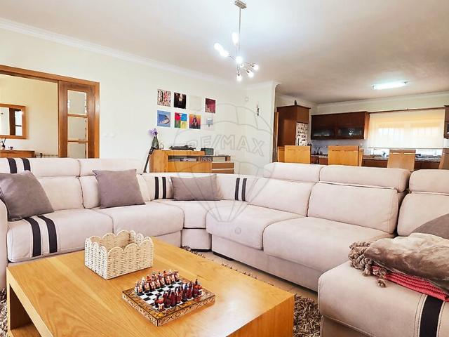 Moradia T3 à venda em Campos e Vila Meã, Vila Nova de Cerveira RE/MAX Portugal