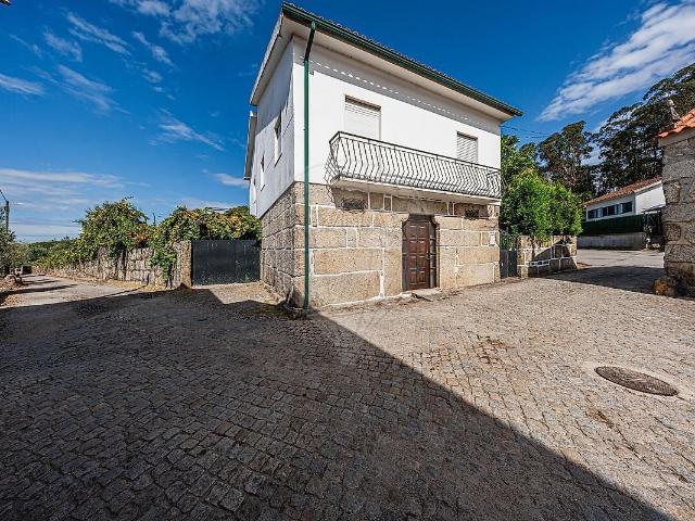Moradia T3 à venda em Canas de Senhorim, Nelas RE/MAX Portugal