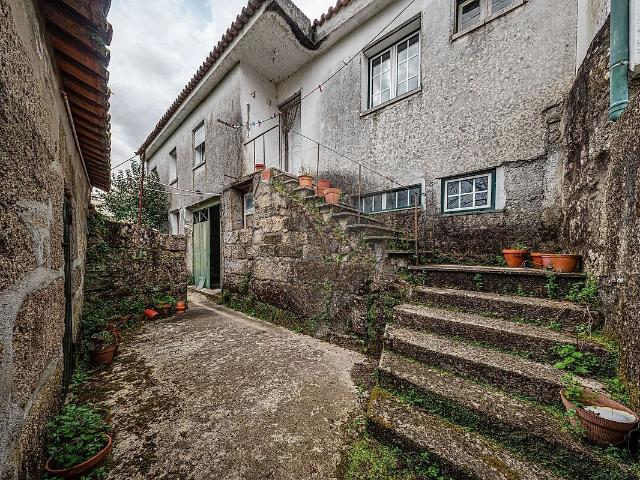 Moradia T3 à venda em Canas de Senhorim, Nelas RE/MAX Portugal