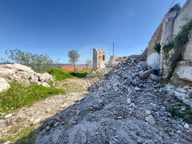 Moradia T3 à venda em Cantar Galo e Vila do Carvalho, Covilhã RE/MAX Portugal
