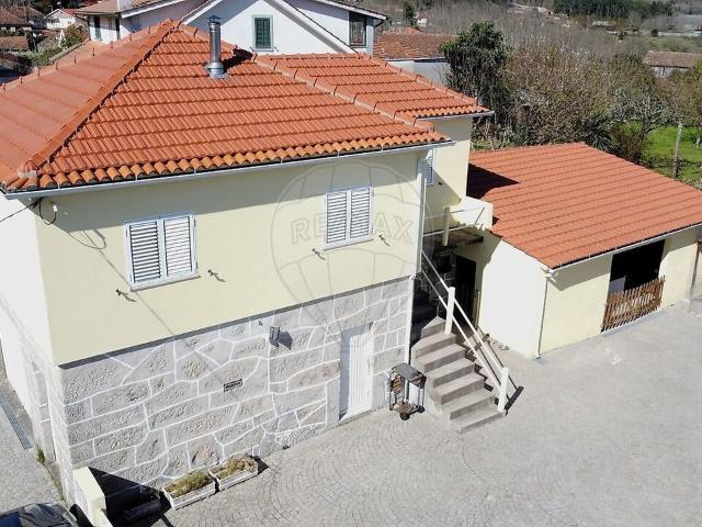 Moradia T3 à venda em Carvalhais e Candal, São Pedro do Sul RE/MAX Portugal