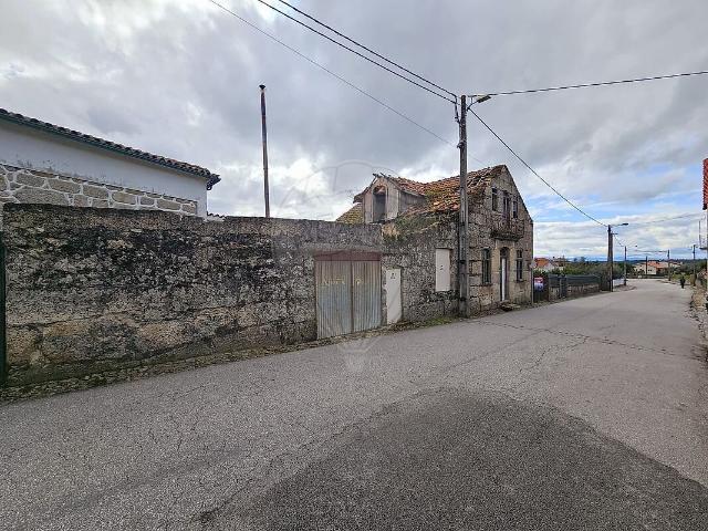 Moradia T3 à venda em Carvalhal Redondo e Aguieira, Nelas RE/MAX Portugal