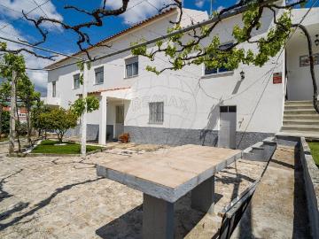 Moradia T3 à venda em Castelo Branco