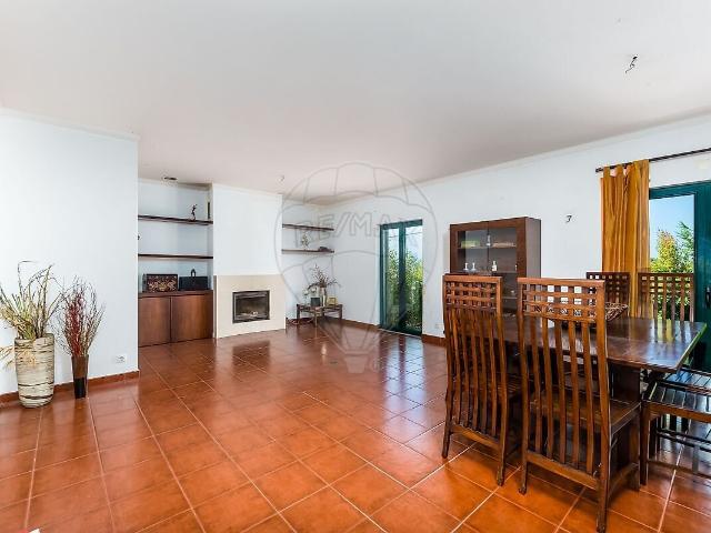 Moradia T3 à venda em Castelo Sesimbra, Sesimbra RE/MAX Portugal