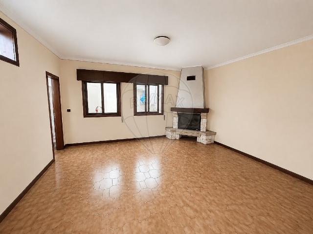 Moradia T3 à venda em Cedrim e Paradela, Sever do Vouga RE/MAX Portugal