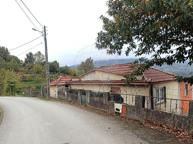 Moradia T3 à venda em Cerva e Limões, Ribeira de Pena RE/MAX Portugal