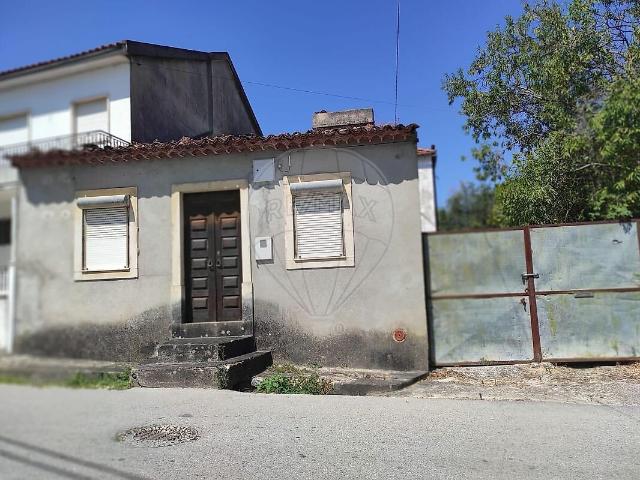 Moradia T3 à venda em Chancelaria, Torres Novas RE/MAX Portugal