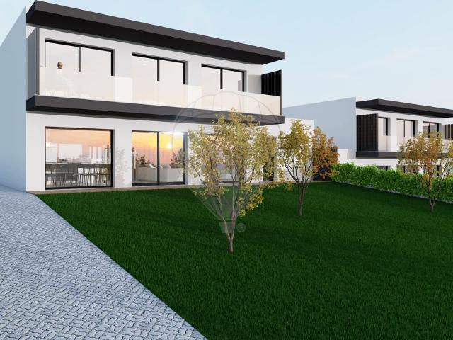 Moradia T3 à venda em Amarante