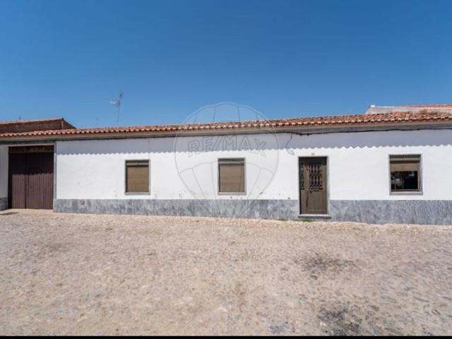 Moradia T3 à venda em Amareleja, Moura RE/MAX Portugal