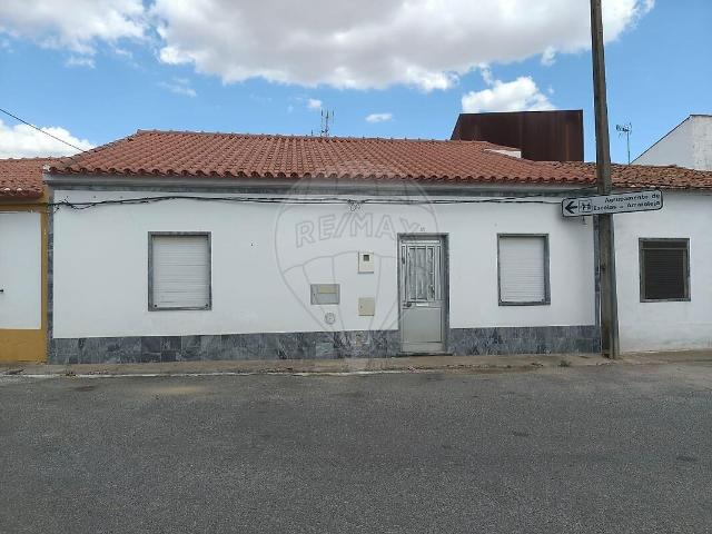 Moradia T3 à venda em Amareleja, Moura RE/MAX Portugal