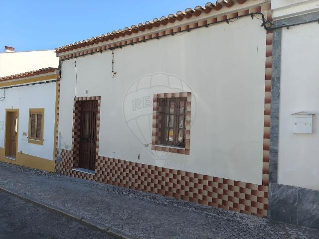 Moradia T3 à venda em Amareleja, Moura RE/MAX Portugal