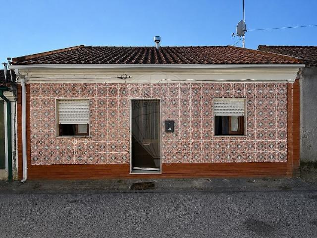 Moradia T3 à venda em Abrantes São Vicente e São João e Alferrarede, Abrantes RE/MAX Portugal