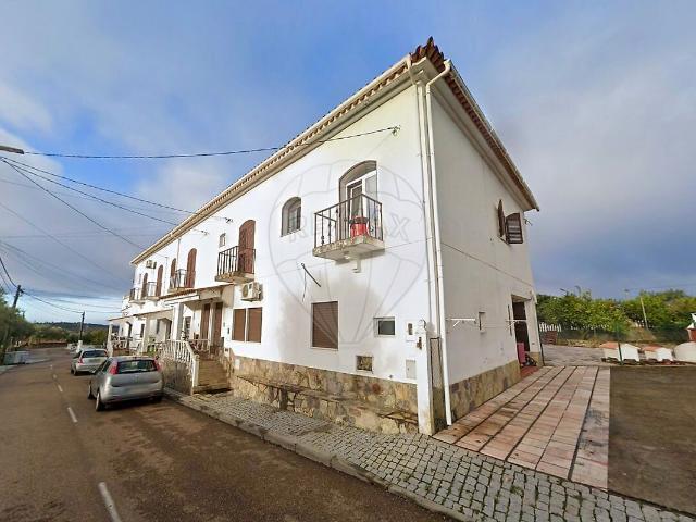 Moradia T3 à venda em Alandroal Nossa Senhora da Conceição, São Brás dos Matos Mina do Bugalho e Juromenha Nossa Senhora do Loreto, Alandroal RE/MAX Portugal