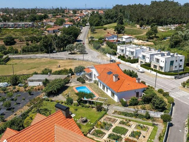 Moradia T3 à venda em Albergaria a Velha e Valmaior, Albergaria a Velha RE/MAX Portugal