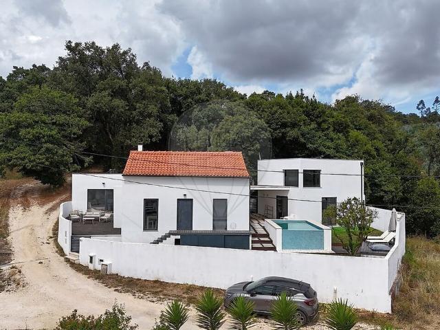 Moradia T3 à venda em Alcobaça e Vestiaria, Alcobaça RE/MAX Portugal