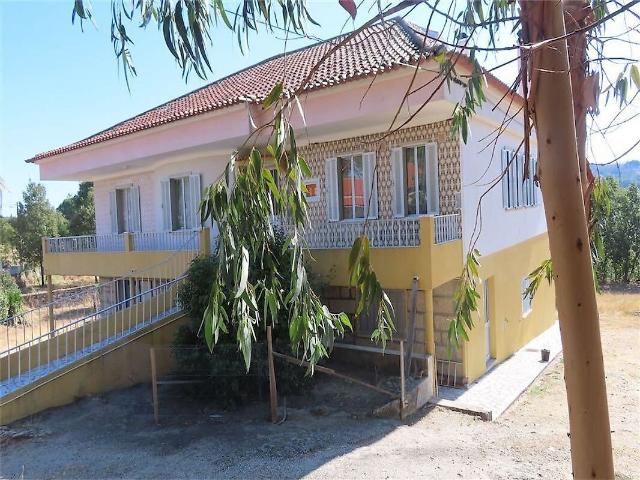 Moradia T3 à venda em Aldeia do Bispo, Águas e Aldeia de João Pires, Penamacor RE/MAX Portugal