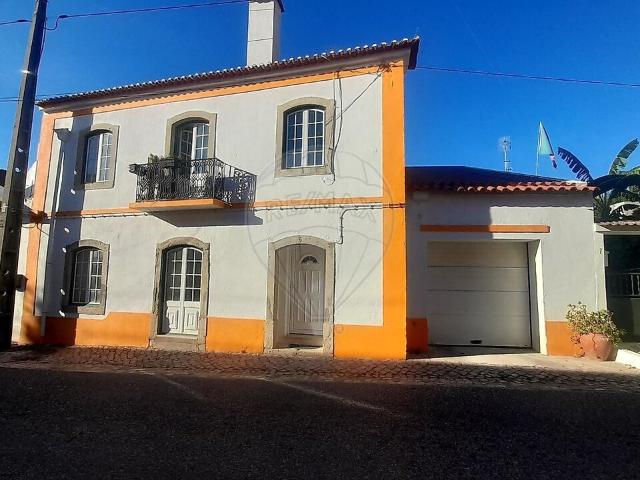 Moradia T3 à venda em Aldeia Galega da Merceana e Aldeia Gavinha, Alenquer RE/MAX Portugal