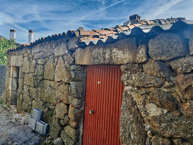 Moradia T3 à venda em Aldeia Viçosa, Guarda RE/MAX Portugal