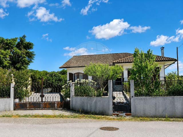 Moradia T3 à venda em Almagreira, Pombal RE/MAX Portugal
