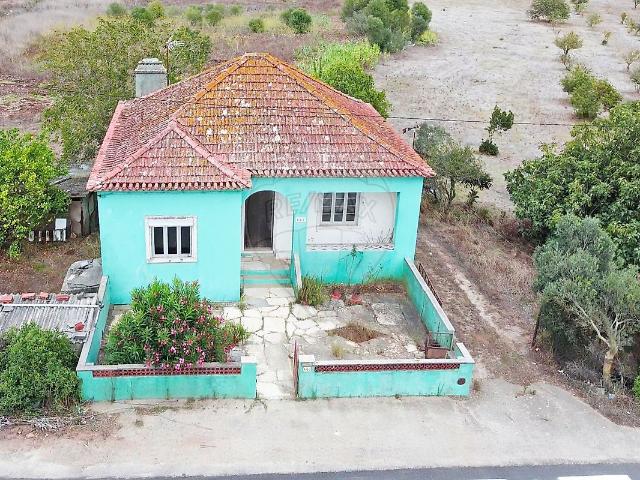 Moradia T3 à venda em Almargem do Bispo, Pêro Pinheiro e Montelavar, Sintra RE/MAX Portugal