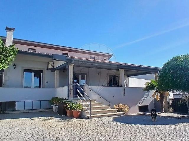 Moradia T3 à venda em Areias, Barcelos RE/MAX Portugal