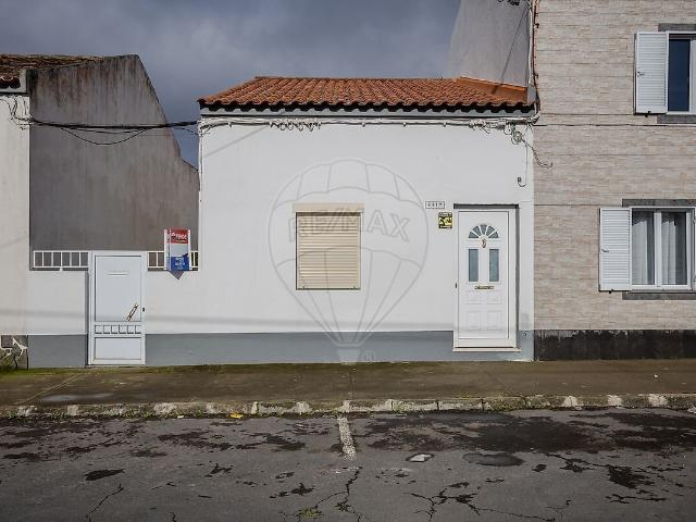 Moradia T3 à venda em Arrifes, Ponta Delgada RE/MAX Portugal