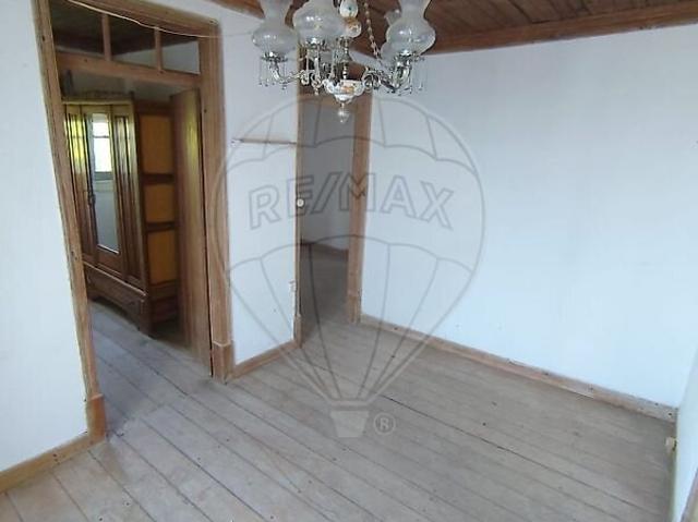 Moradia T3 à venda em Assentiz, Torres Novas RE/MAX Portugal
