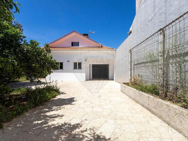 Moradia T3 à venda em Aveleda, Vila do Conde RE/MAX Portugal