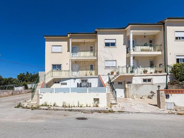 Moradia T3 à venda em Batalha, Batalha RE/MAX Portugal