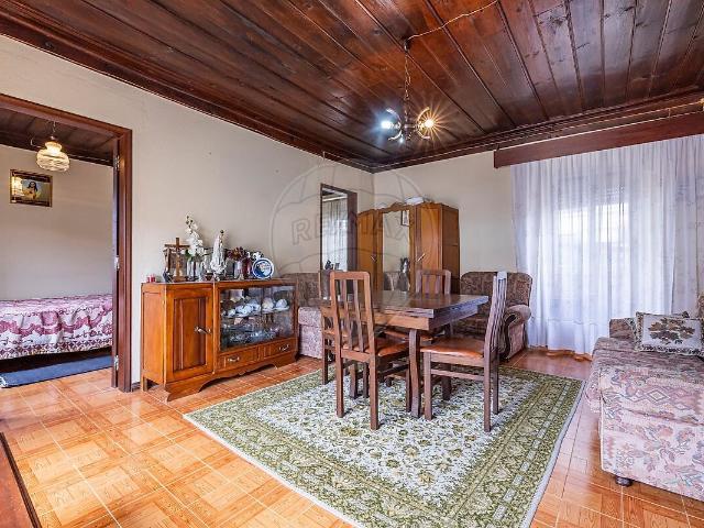 Moradia T3 à venda em Bárrio, Alcobaça RE/MAX Portugal