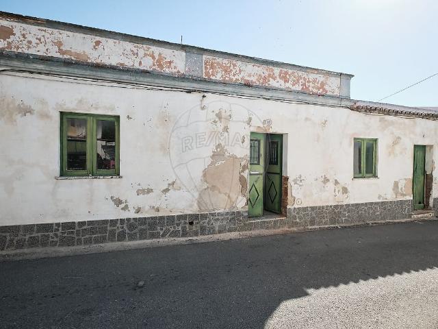 Moradia T3 à venda em Beja Santiago Maior e São João Baptista, Beja RE/MAX Portugal