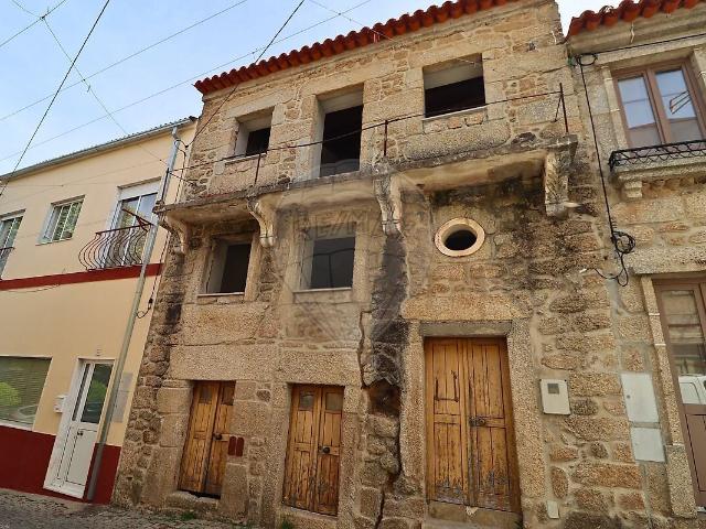 Moradia T3 à venda em Belmonte e Colmeal da Torre, Belmonte RE/MAX Portugal
