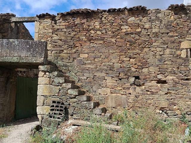 Moradia T3 à venda em Benquerença, Penamacor RE/MAX Portugal