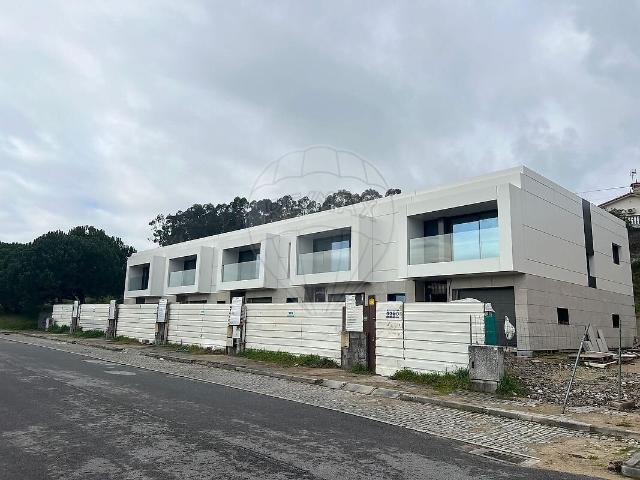 Moradia T3 à venda em Brufe, Vila Nova de Famalicão RE/MAX Portugal