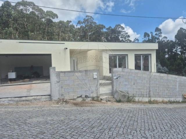Moradia T3 à venda em Braga