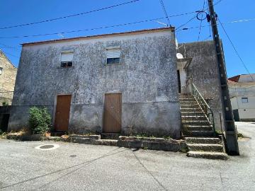 Moradia T3 à venda em Gouveia