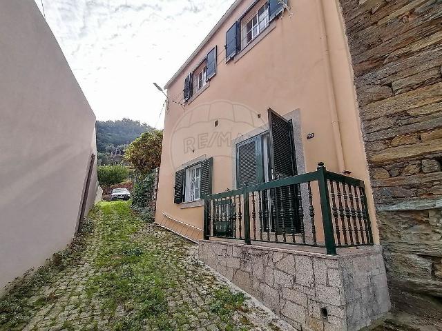 Moradia T3 à venda em Gouvinhas, Sabrosa RE/MAX Portugal