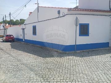 Moradia T3 à venda em Elvas