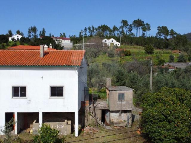 Moradia T3 à venda em Ermida e Figueiredo, Sertã RE/MAX Portugal