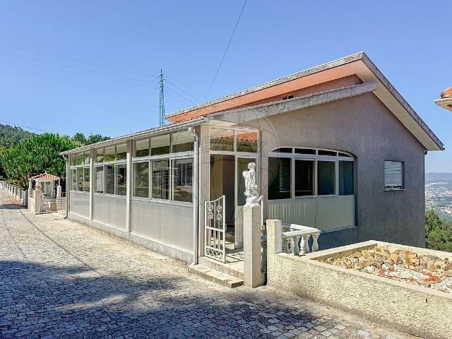 Moradia T3 à venda em Espadanedo, Cinfães RE/MAX Portugal
