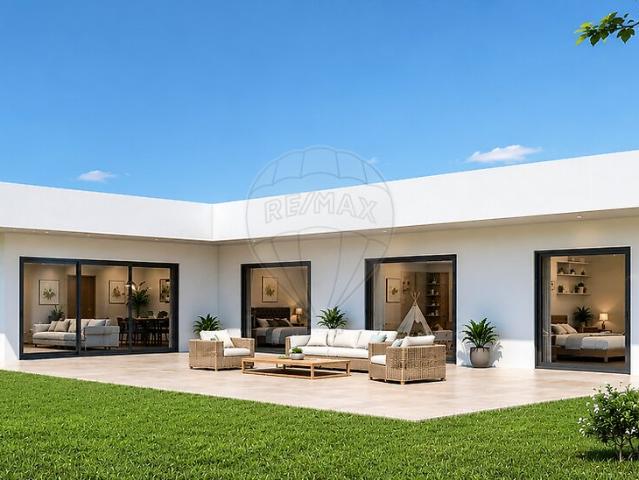 Moradia T3 à venda em Évora de Alcobaça, Alcobaça RE/MAX Portugal