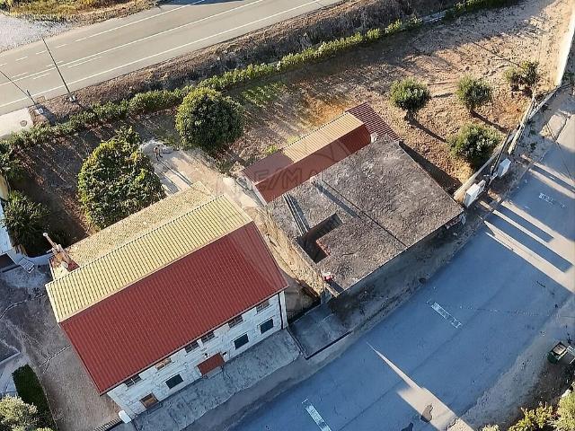 Moradia T3 à venda em Forno Telheiro, Celorico da Beira RE/MAX Portugal
