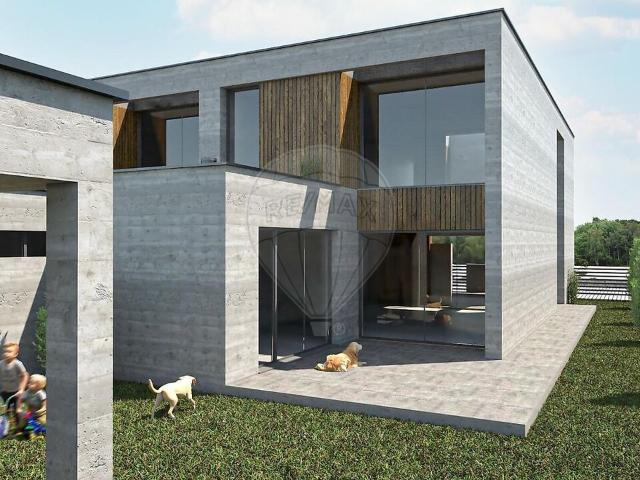 Moradia T3 à venda em Fornelos, Barcelos RE/MAX Portugal