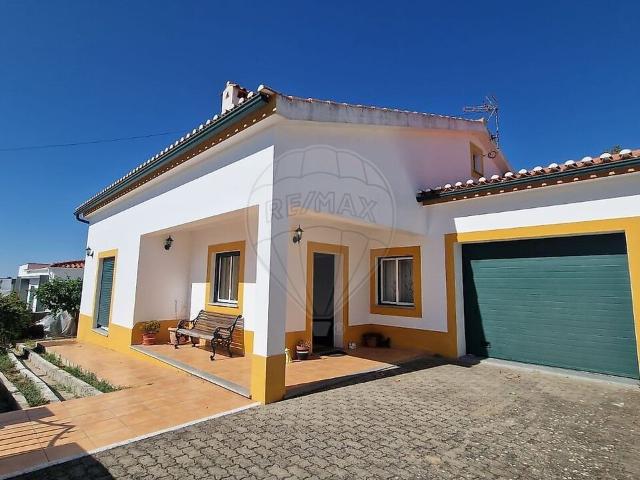 Moradia T3 à venda em Fortios, Portalegre RE/MAX Portugal